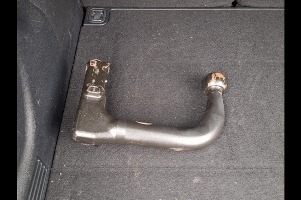 Kia e-Niro ExecutiveLine 64 kWh | 3 fase | Warmtepomp | Leder | Trekhaak | occasion