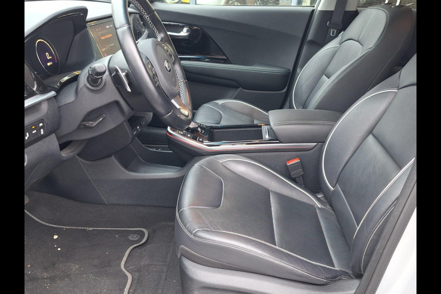 Kia e-Niro ExecutiveLine 64 kWh | 3 fase | Warmtepomp | Leder | Trekhaak | occasion