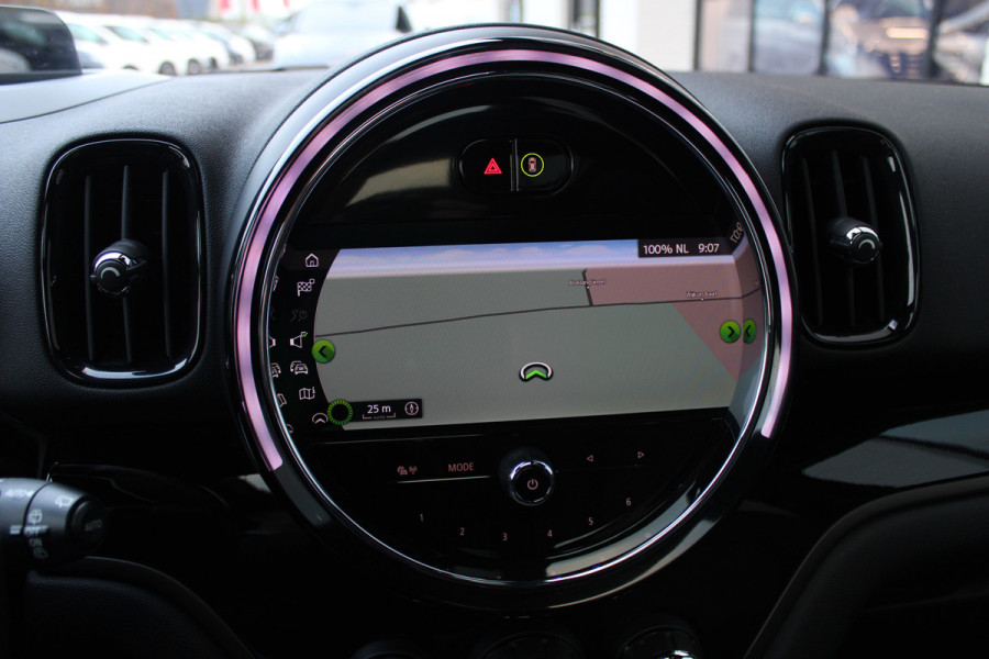 MINI Countryman 1.5 Cooper Chili / Panorama / Leer / Navi / Camera / Vol Opties / NIEUWSTAAT