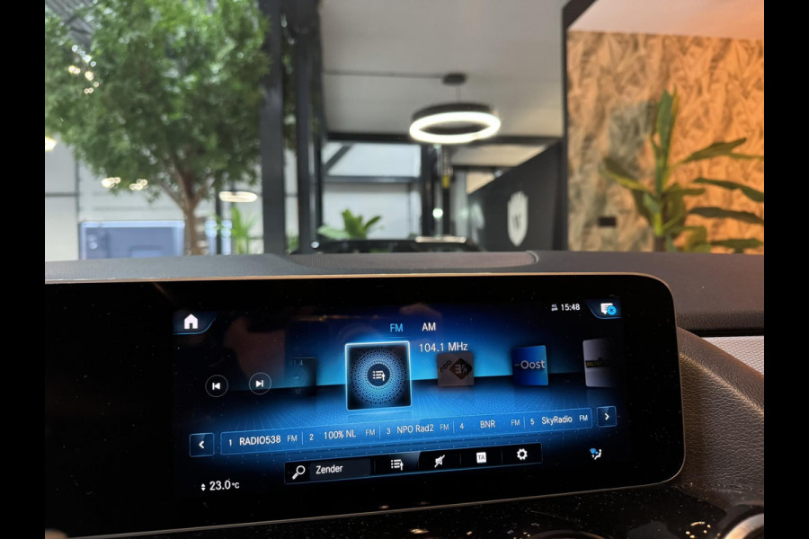 Mercedes-Benz B-Klasse 180 Business Solution NAP Garantie Carplay Camera Elek. Achterklep Led Cruise Clima Navi Rijklaar