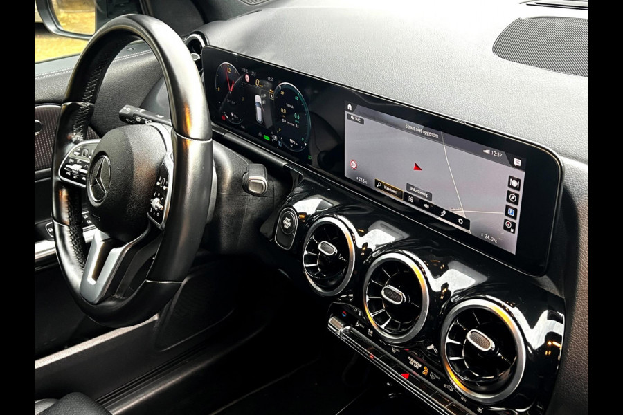 Mercedes-Benz GLA 250 e Progressive parkeerasist_Stoelventilatie_Carplay_Trekhaak