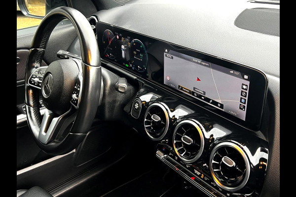 Mercedes-Benz GLA 250 e Progressive parkeerasist_Stoelventilatie_Carplay_Trekhaak