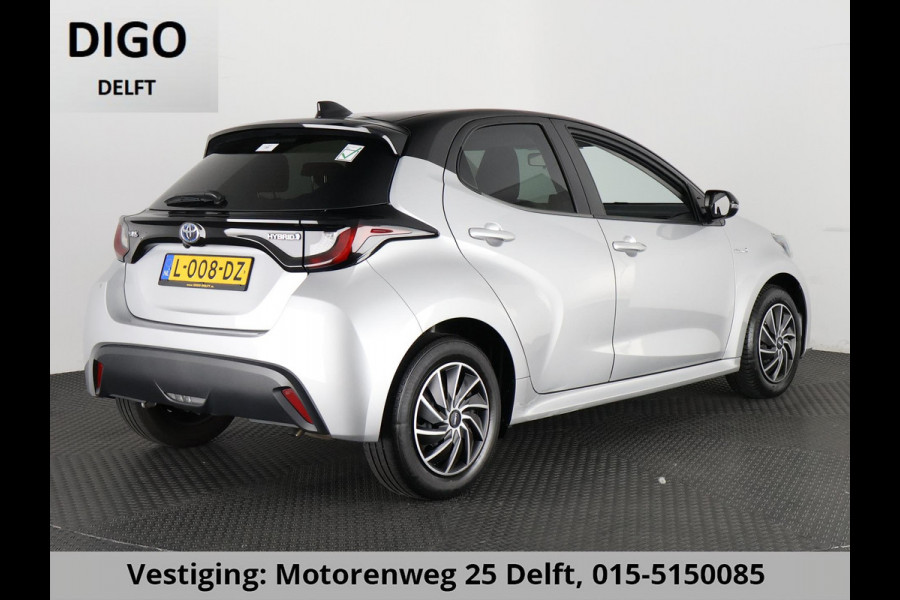 Toyota Yaris 1.5 HYBRID BI-TONE SILVERLINE AUTOMAAT CLOUD NAVI APPLE & ANDROID.CAMERA.TOYOTA GARANTIE TOT 2031 !!