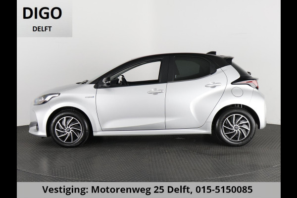Toyota Yaris 1.5 HYBRID BI-TONE SILVERLINE AUTOMAAT CLOUD NAVI APPLE & ANDROID.CAMERA.TOYOTA GARANTIE TOT 2031 !!