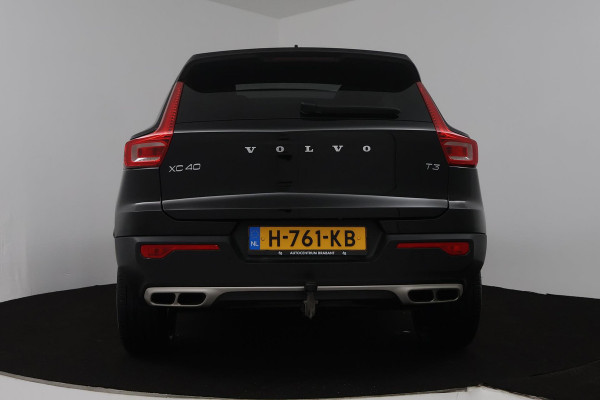 Volvo XC40 1.5 T3 Momentum Pro (PANORAMADAK, TREKHAAK, STOELVERWARMING, ACHTERUITRIJCAMERA, CARPLAY, DIGITALE COCKPIT)