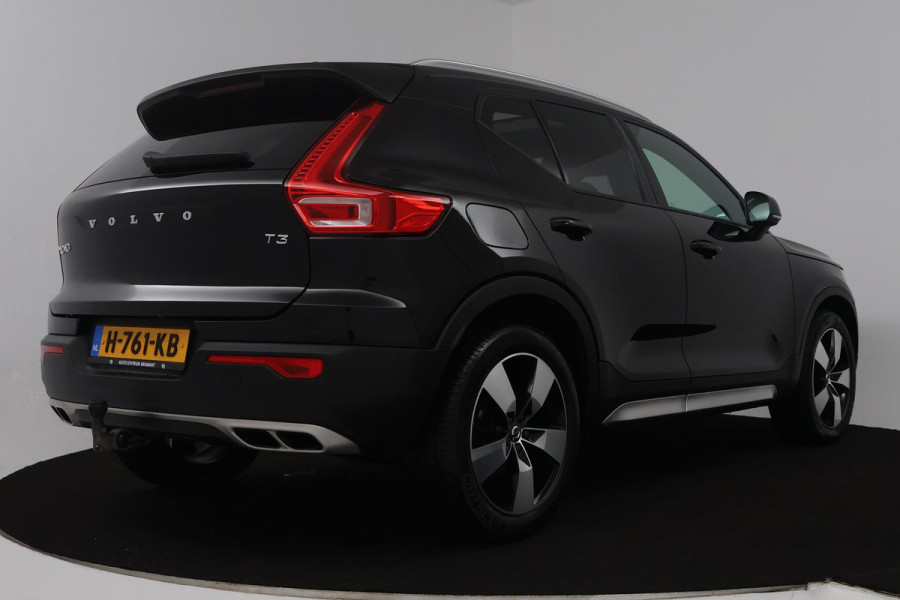 Volvo XC40 1.5 T3 Momentum Pro (PANORAMADAK, TREKHAAK, STOELVERWARMING, ACHTERUITRIJCAMERA, CARPLAY, DIGITALE COCKPIT)