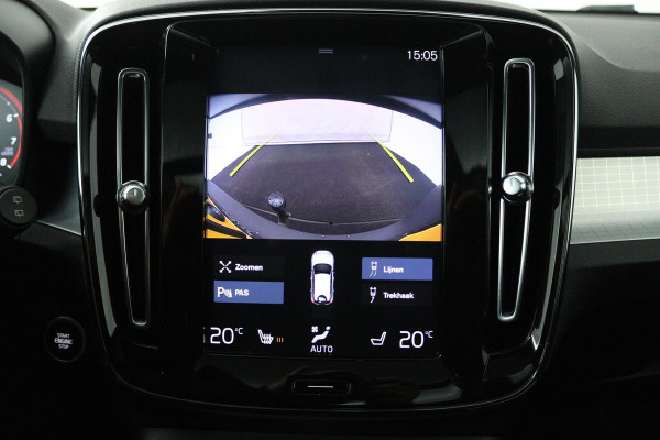 Volvo XC40 1.5 T3 Momentum Pro (PANORAMADAK, TREKHAAK, STOELVERWARMING, ACHTERUITRIJCAMERA, CARPLAY, DIGITALE COCKPIT)
