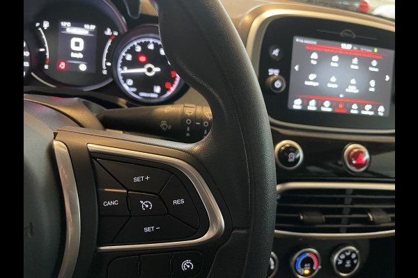 Fiat 500X 1.0 GSE Urban 120 th edition Airco - Cruise control - Parkeersensoren achter - U-connect - Apple carplay - Bluetooth - Radio - Stuur multifunctioneel - Start/stop systeem
