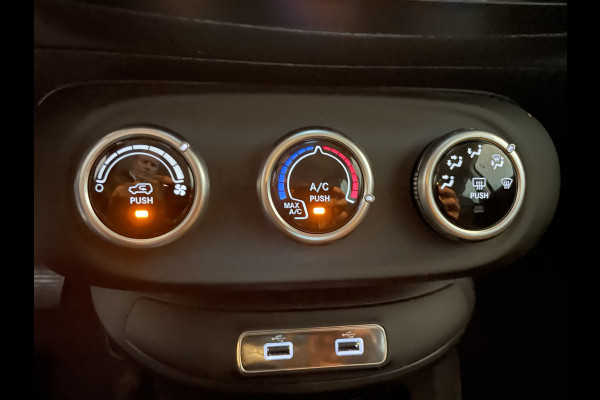 Fiat 500X 1.0 GSE Urban 120 th edition Airco - Cruise control - Parkeersensoren achter - U-connect - Apple carplay - Bluetooth - Radio - Stuur multifunctioneel - Start/stop systeem