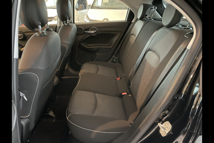 Fiat 500X 1.0 GSE Urban 120 th edition Airco - Cruise control - Parkeersensoren achter - U-connect - Apple carplay - Bluetooth - Radio - Stuur multifunctioneel - Start/stop systeem