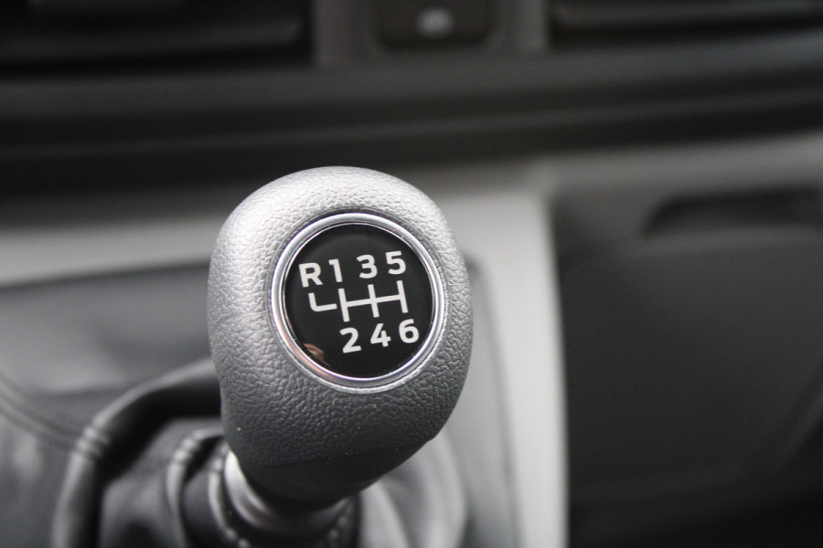 Ford Transit Custom 320 2.0 TDCI L2H1 Trend 136pk - 2x Schuifdeur - LED koplampen - Carplay - Android - Camera - Stoelverwarming - 70l tank - Rijkla