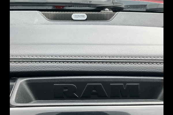 Dodge Ram 1500 5.7 V8 4x4 Sport Trekhaak Pano Alpine Nav/Cam NL-Auto Trekhaak