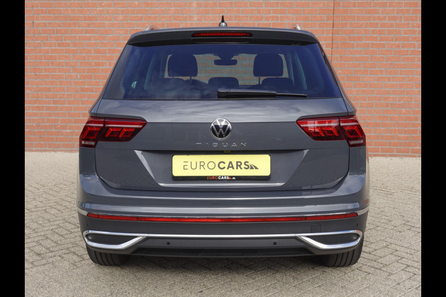 Volkswagen Tiguan 1.5 TSI 150pk DSG Elegance | Navigatie | Apple Carplay / Android Auto | Parkeersensoren | Camera | Adaptive Cruise Control | Stuur-en stoelverwarming | Matrix LED-koplampen | Virtual Cockpit | Getinte ramen | Climate Control | ErgoActive stoelen