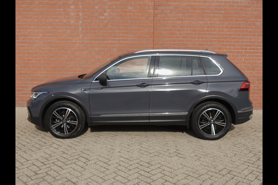 Volkswagen Tiguan 1.5 TSI 150pk DSG Elegance | Navigatie | Apple Carplay / Android Auto | Parkeersensoren | Camera | Adaptive Cruise Control | Stuur-en stoelverwarming | Matrix LED-koplampen | Virtual Cockpit | Getinte ramen | Climate Control | ErgoActive stoelen