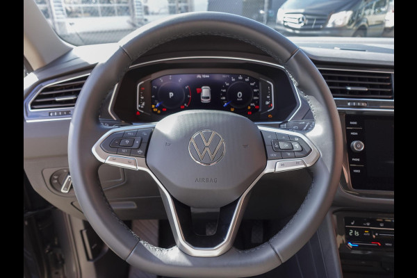 Volkswagen Tiguan 1.5 TSI 150pk DSG Elegance | Navigatie | Apple Carplay / Android Auto | Parkeersensoren | Camera | Adaptive Cruise Control | Stuur-en stoelverwarming | Matrix LED-koplampen | Virtual Cockpit | Getinte ramen | Climate Control | ErgoActive stoelen