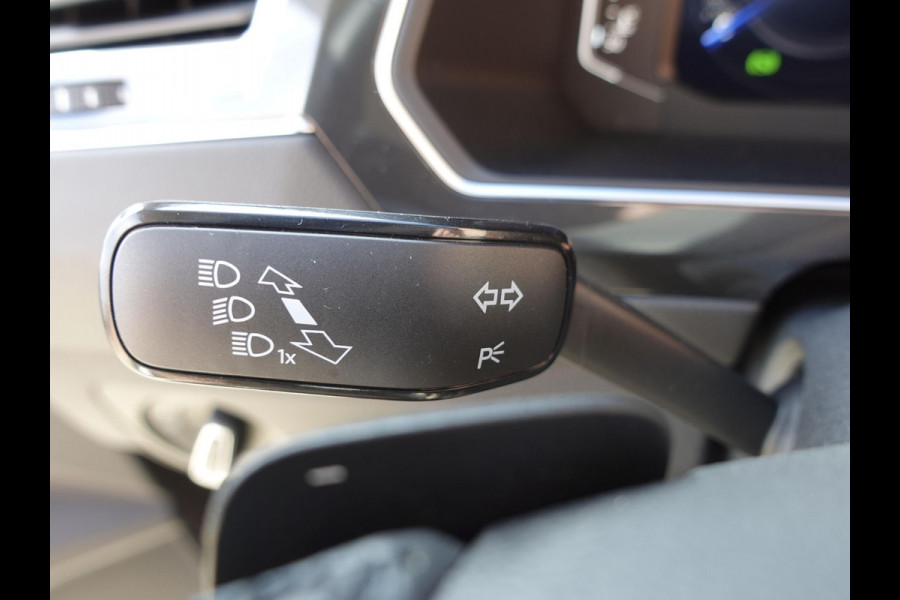 Volkswagen Tiguan 1.5 TSI 150pk DSG Elegance | Navigatie | Apple Carplay / Android Auto | Parkeersensoren | Camera | Adaptive Cruise Control | Stuur-en stoelverwarming | Matrix LED-koplampen | Virtual Cockpit | Getinte ramen | Climate Control | ErgoActive stoelen