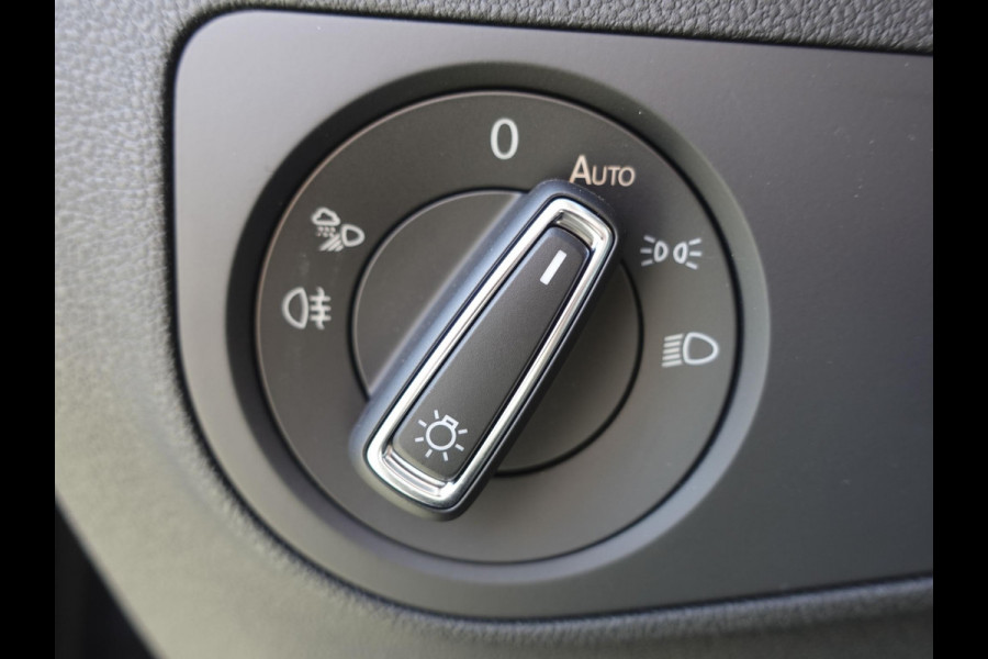 Volkswagen Tiguan 1.5 TSI 150pk DSG Elegance | Navigatie | Apple Carplay / Android Auto | Parkeersensoren | Camera | Adaptive Cruise Control | Stuur-en stoelverwarming | Matrix LED-koplampen | Virtual Cockpit | Getinte ramen | Climate Control | ErgoActive stoelen