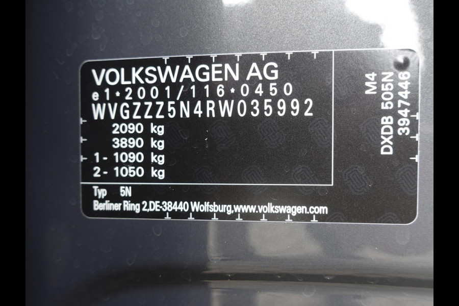 Volkswagen Tiguan 1.5 TSI 150pk DSG Elegance | Navigatie | Apple Carplay / Android Auto | Parkeersensoren | Camera | Adaptive Cruise Control | Stuur-en stoelverwarming | Matrix LED-koplampen | Virtual Cockpit | Getinte ramen | Climate Control | ErgoActive stoelen