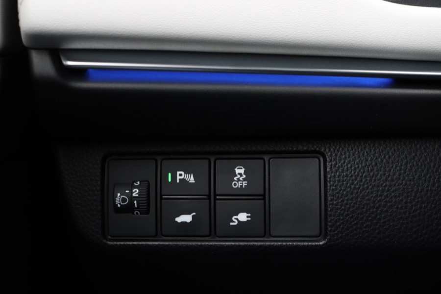 Honda e:Ny1 Elegance 69 kWh | Panoramadak | Adaptieve Cruise Control | Verwarmd Stuurwiel | Leder | Surround Camera | Apple Carplay/Android Auto | Dodehoekassistent | Stoelverwarming |