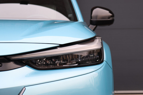 Honda e:Ny1 Elegance 69 kWh | Panoramadak | Adaptieve Cruise Control | Verwarmd Stuurwiel | Leder | Surround Camera | Apple Carplay/Android Auto | Dodehoekassistent | Stoelverwarming |
