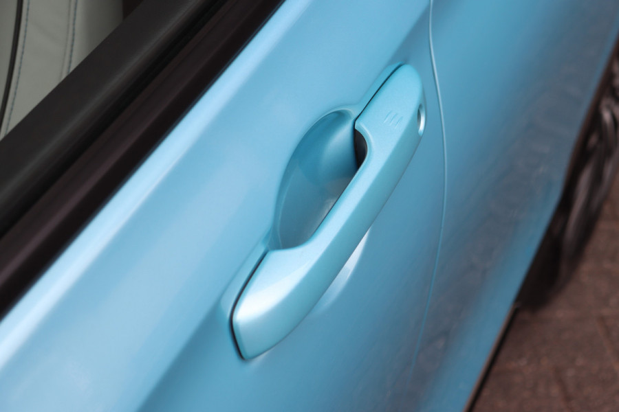 Honda e:Ny1 Elegance 69 kWh | Panoramadak | Adaptieve Cruise Control | Verwarmd Stuurwiel | Leder | Surround Camera | Apple Carplay/Android Auto | Dodehoekassistent | Stoelverwarming |