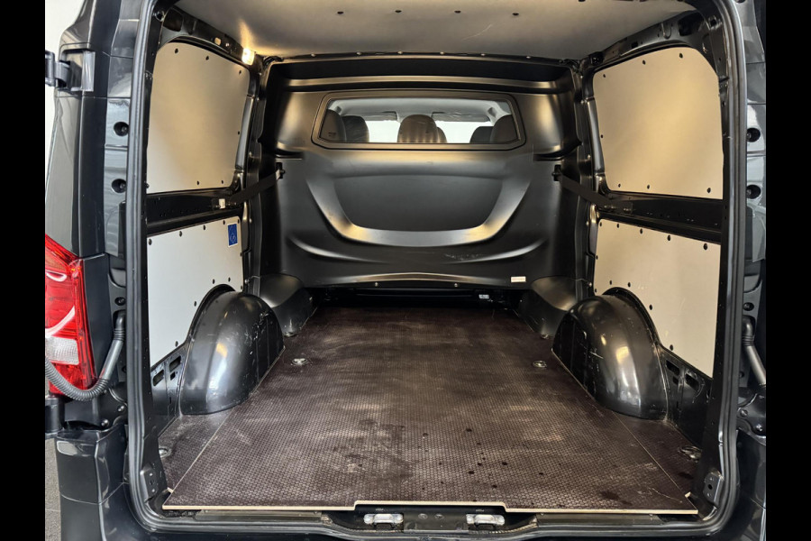 Mercedes-Benz Vito 114 CDI Lang Dubbele Cabine Automaat | Airco | Navigatie | Apple Caraplay/Android Auto | Bluetooth | Parkeersensoren 6-zits
