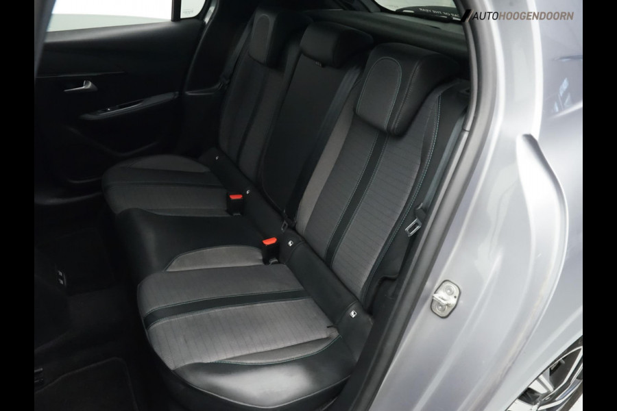 Peugeot 208 1.2 PureTech Allure Sportive 100PK (APPLE CARPLAY,LED,SPORTSTOELEN,3D DISPLAY,CLIMATE,CRUISE,CAMERA,LM-VELGEN)