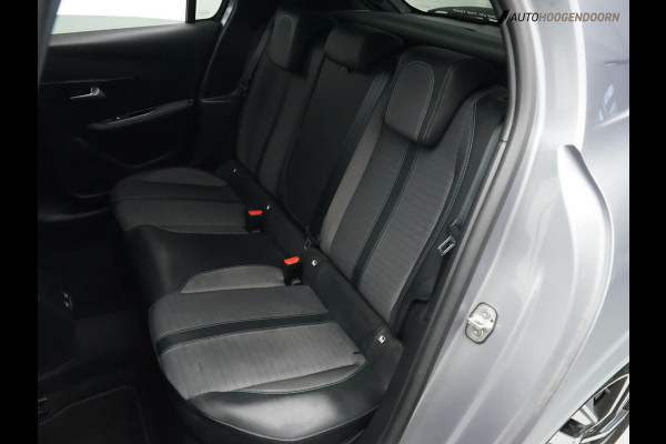 Peugeot 208 1.2 PureTech Allure Sportive 100PK (APPLE CARPLAY,LED,SPORTSTOELEN,3D DISPLAY,CLIMATE,CRUISE,CAMERA,LM-VELGEN)