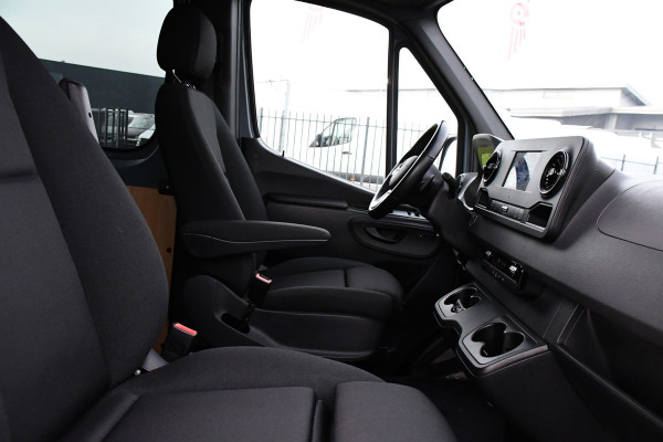Mercedes-Benz Sprinter 317 1.9 CDI DC L2H1 RWD PB Edition Camera, Cruise, Carplay, 170pk, Automaat, LED, Stoelverwarming, NAVI, Multimedia, Uniek! Dubbel cabine