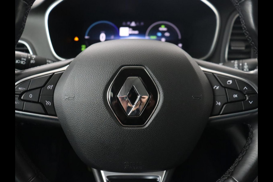 Renault Mégane 1.6 E-Tech Plug-In Hybrid 160 Business Edition One | Leder | Stoelverwarming | Trekhaak | Carplay | Stuurverwarming | Keyless | Full LED | Navigatie | Climate control | Plug In