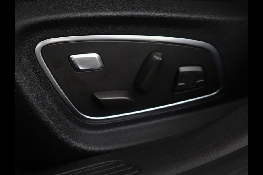 Renault Mégane 1.6 E-Tech Plug-In Hybrid 160 Business Edition One | Leder | Stoelverwarming | Trekhaak | Carplay | Stuurverwarming | Keyless | Full LED | Navigatie | Climate control | Plug In