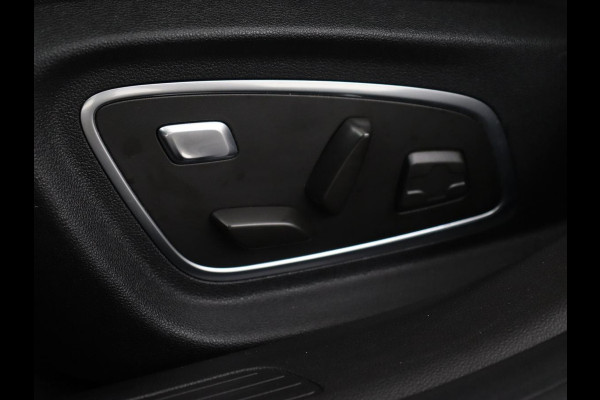 Renault Mégane 1.6 E-Tech Plug-In Hybrid 160 Business Edition One | Leder | Stoelverwarming | Trekhaak | Carplay | Stuurverwarming | Keyless | Full LED | Navigatie | Climate control | Plug In