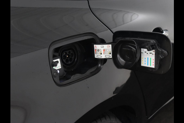 Renault Mégane 1.6 E-Tech Plug-In Hybrid 160 Business Edition One | Leder | Stoelverwarming | Trekhaak | Carplay | Stuurverwarming | Keyless | Full LED | Navigatie | Climate control | Plug In