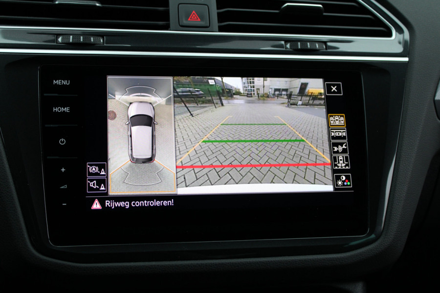 Volkswagen Tiguan 1.5 TSI ACT Highline Business R | NAP! | PANO | 360 | ACC | KEYLESS | ELEK.TREKHAAK |