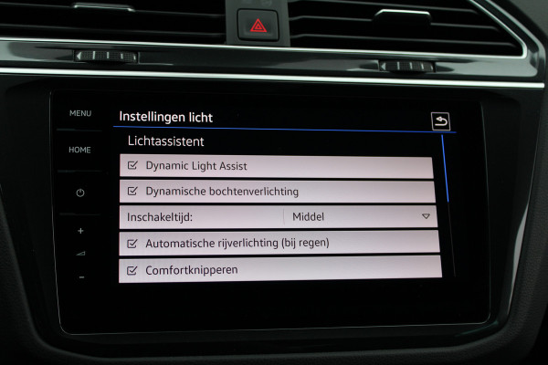 Volkswagen Tiguan 1.5 TSI ACT Highline Business R | NAP! | PANO | 360 | ACC | KEYLESS | ELEK.TREKHAAK |