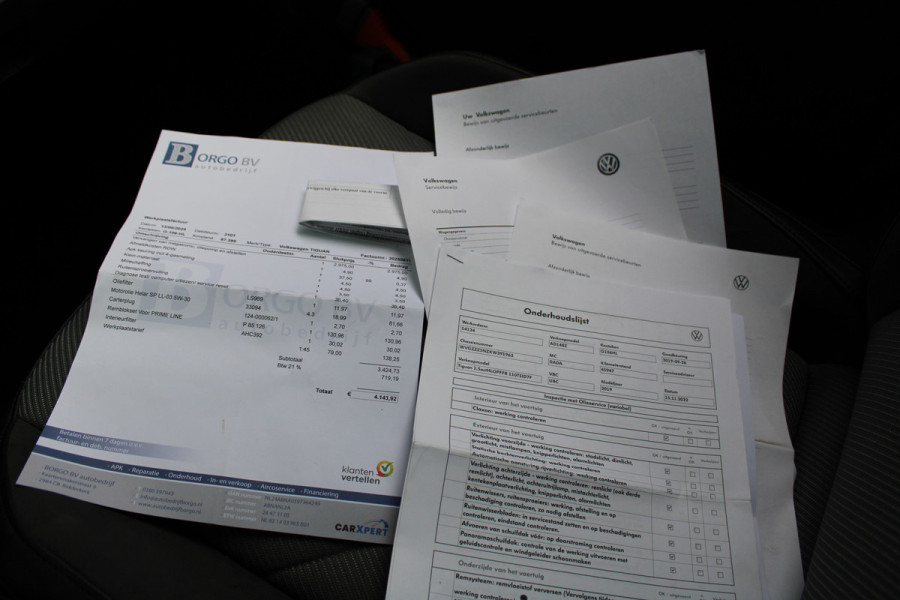 Volkswagen Tiguan 1.5 TSI ACT Highline Business R | NAP! | PANO | 360 | ACC | KEYLESS | ELEK.TREKHAAK |