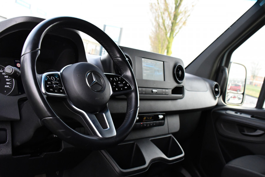 Mercedes-Benz Sprinter 315 1.9 CDI L2H2 FWD AMG Edition Adaptieve Cruise, 360 Camera, LED, Carplay, NAVI, Sensoren, Automaat, 150pk, Uniek!