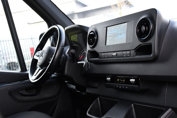 Mercedes-Benz Sprinter 315 1.9 CDI L2H2 FWD AMG Edition Adaptieve Cruise, 360 Camera, LED, Carplay, NAVI, Sensoren, Automaat, 150pk, Uniek!