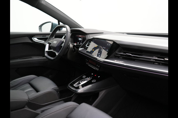 Audi Q4 e-tron 50 quattro S edition 77 kWh 299pk | Trekhaak Af Fabriek | Panodak | Adaptive Cruise | Head Up | Sonos Audio | Camera | Lederen Sportstoelen Memory & Verwarmd | Virtual | Navigatie | Keyless | 21"L.M |