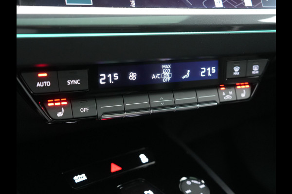 Audi Q4 e-tron 50 quattro S edition 77 kWh 299pk | Trekhaak Af Fabriek | Panodak | Adaptive Cruise | Head Up | Sonos Audio | Camera | Lederen Sportstoelen Memory & Verwarmd | Virtual | Navigatie | Keyless | 21"L.M |