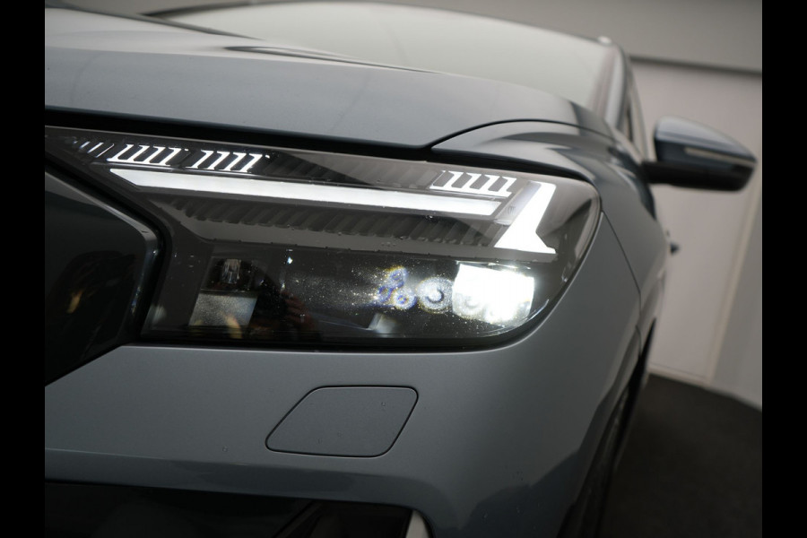Audi Q4 e-tron 50 quattro S edition 77 kWh 299pk | Trekhaak Af Fabriek | Panodak | Adaptive Cruise | Head Up | Sonos Audio | Camera | Lederen Sportstoelen Memory & Verwarmd | Virtual | Navigatie | Keyless | 21"L.M |