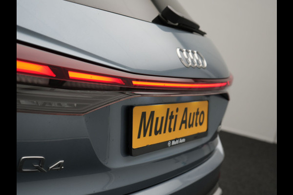Audi Q4 e-tron 50 quattro S edition 77 kWh 299pk | Trekhaak Af Fabriek | Panodak | Adaptive Cruise | Head Up | Sonos Audio | Camera | Lederen Sportstoelen Memory & Verwarmd | Virtual | Navigatie | Keyless | 21"L.M |