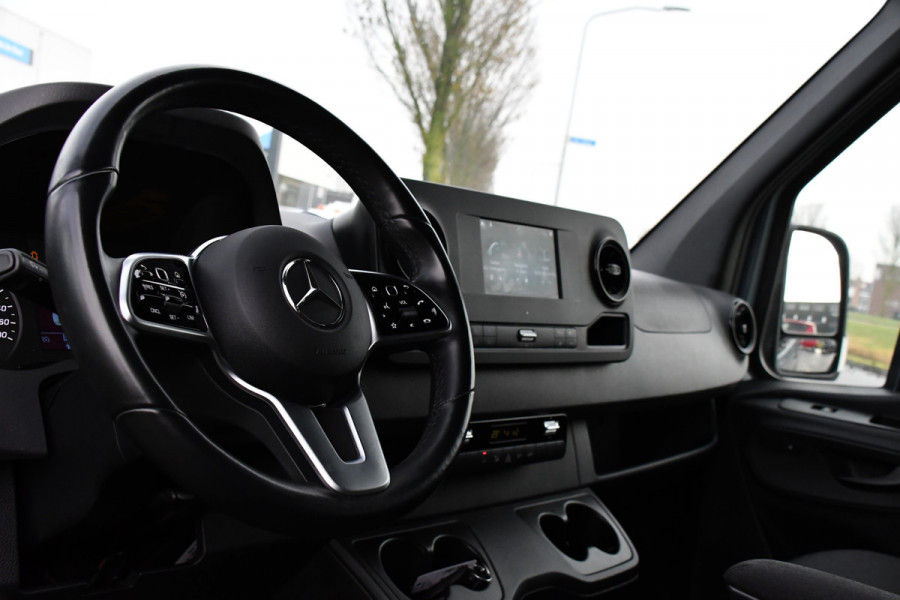 Mercedes-Benz Sprinter 317 1.9 CDI L2H1 DC RWD AMG Edition Camera, Cruise, Carplay, 170pk, Automaat, LED, Stoelverwarming, NAVI, Multimedia, Uniek! Dubbel Cabine