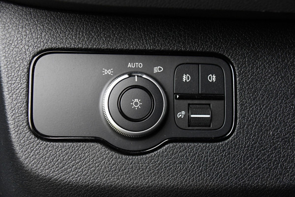 Mercedes-Benz Sprinter 317 1.9 CDI L2H1 DC RWD AMG Edition Camera, Cruise, Carplay, 170pk, Automaat, LED, Stoelverwarming, NAVI, Multimedia, Uniek! Dubbel Cabine