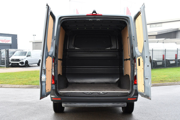 Mercedes-Benz Sprinter 317 1.9 CDI L2H1 DC RWD AMG Edition Camera, Cruise, Carplay, 170pk, Automaat, LED, Stoelverwarming, NAVI, Multimedia, Uniek! Dubbel Cabine