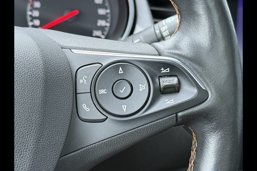 Opel Crossland X BWJ 2018 | 1.2T 111pk Innovation | PANO DAK | CAMERA | CLIMA | NAVI | PRIVACY GLASS | SPORTSTOELEN | WINTERPAKKET | CARPLAY