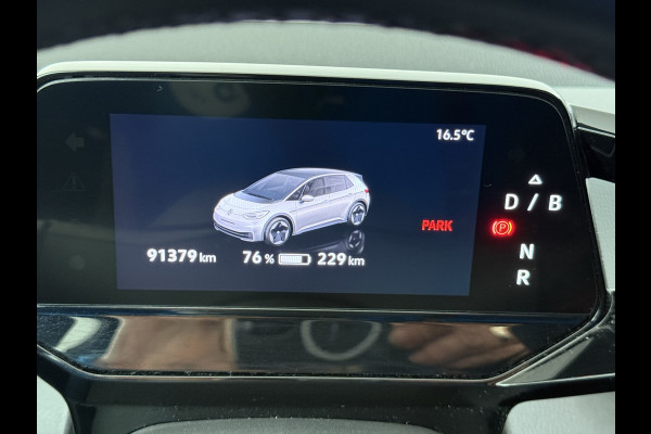 Volkswagen ID.3 First Plus 58kWh SOH 92% Navi-Pro Adap.Cruise Camera Ecc Apple Carplay Android Auto Stoel+Stuur verwarming Lmv 19" Stoelverwarming Matrix led Privacy Glas Keyless Rijstrooksensor 1e Eigenaar Origineel Nederlandse Auto