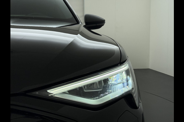 Audi e-tron 55 Quattro Advanced 95kWh SOH 92% Trekhaak Leder+Memory Apple Carplay Android Auto Navi Ecc Stoelverwarming Cruise Control Pdc Lmv 21" Elek.Stoelen Elek.Achterklep Led Contourstoelen Comfortsleutel Keyless Origineel Nederlandse Auto Nieuwprijs  €97.748,-