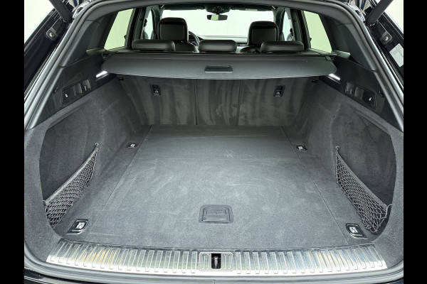 Audi e-tron 55 Quattro Advanced 95kWh SOH 92% Trekhaak Leder+Memory Apple Carplay Android Auto Navi Ecc Stoelverwarming Cruise Control Pdc Lmv 21" Elek.Stoelen Elek.Achterklep Led Contourstoelen Comfortsleutel Keyless Origineel Nederlandse Auto Nieuwprijs  €97.748,-