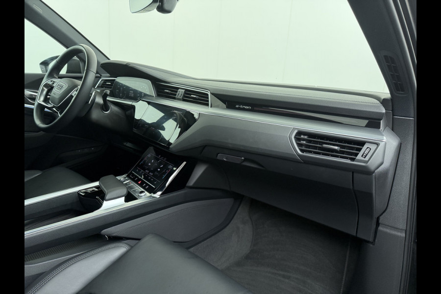 Audi e-tron 55 Quattro Advanced 95kWh SOH 92% Trekhaak Leder+Memory Apple Carplay Android Auto Navi Ecc Stoelverwarming Cruise Control Pdc Lmv 21" Elek.Stoelen Elek.Achterklep Led Contourstoelen Comfortsleutel Keyless Origineel Nederlandse Auto Nieuwprijs  €97.748,-